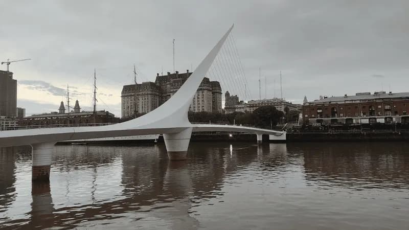Puente de la Mujer: historia, ubicación y qué ver en Puerto Madero